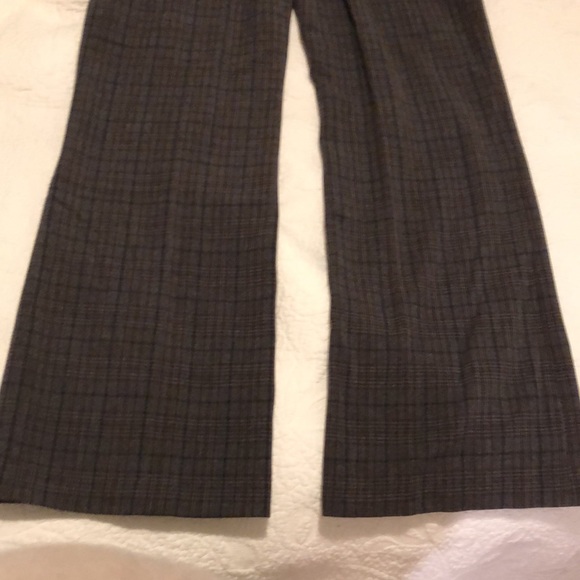 Dalia ladies pants size 10. Charcoal plaid pattern. - Picture 5 of 7